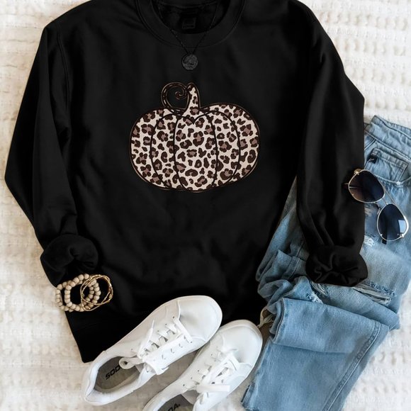 Private Label Tops Animal Print Pumpkin Graphic Sweatshirt Poshmark